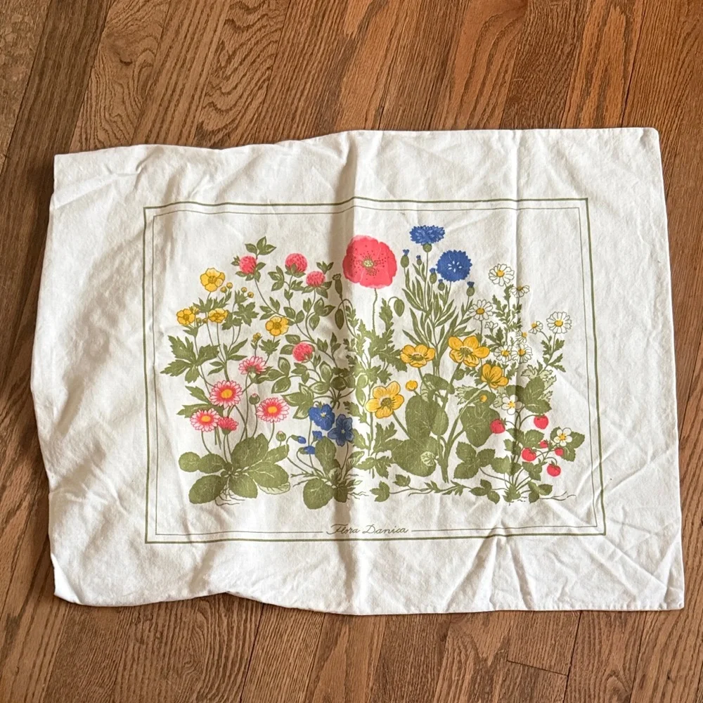 Floral Danica Danish Floral Print Pillowcase